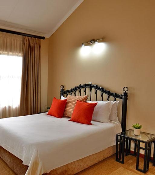 Monateng Safari Lodge Wallmannstal 外观 照片