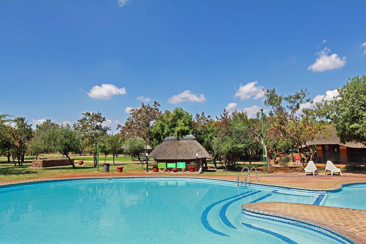 Monateng Safari Lodge Wallmannstal 外观 照片
